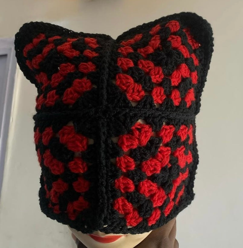 Bonnet Cat Granny Square – Style Félin – 100% Coton – Fait Main – €24,99