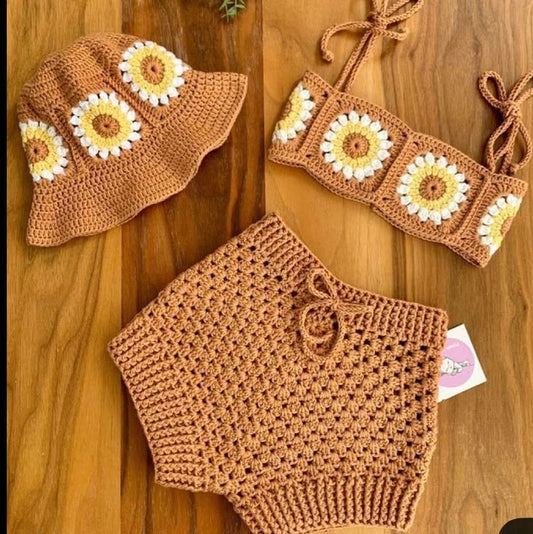 Ensemble Bébé Fille – Confort et Style – 100% Coton – Fait Main – €32