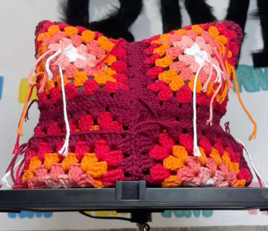 Bonnet Cat Granny Square – Style Félin – 100% Coton – Fait Main – €24,99