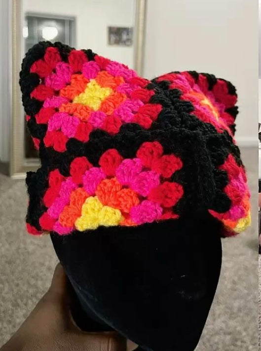 Bonnet Cat Granny Square – Style Félin – 100% Coton – Fait Main – €24,99