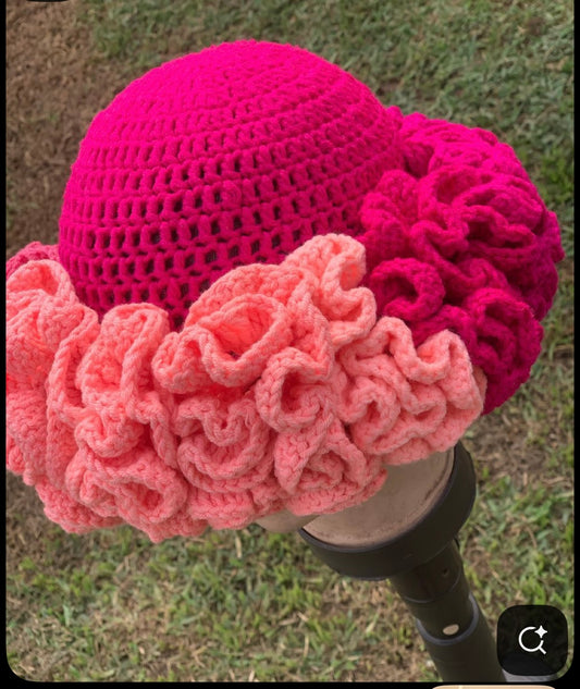 Bonnet Froufrous 2 Couleurs – Artisanat Guinéenne – 100% Coton – Style Unique – Confort Optimal – €24,99