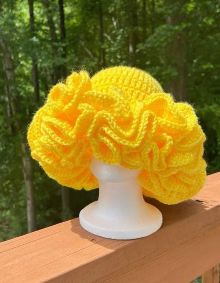 Bonnet Froufrous 2 Couleurs – Artisanat Guinéenne – 100% Coton – Style Unique – Confort Optimal – €24,99